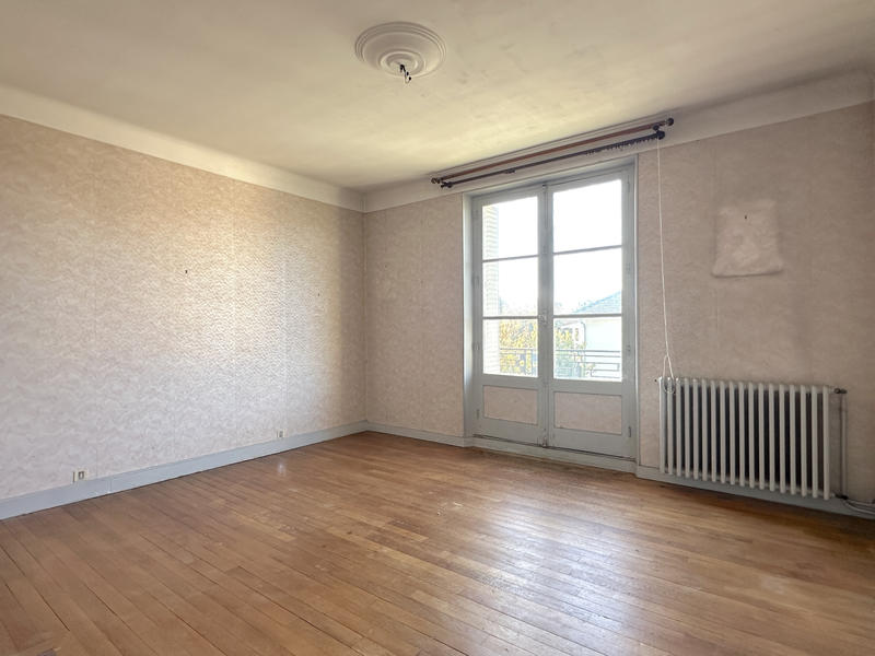 Maison - 187 m² - 6 pièces