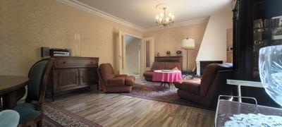 Maison - 176 m² - 8 pièces