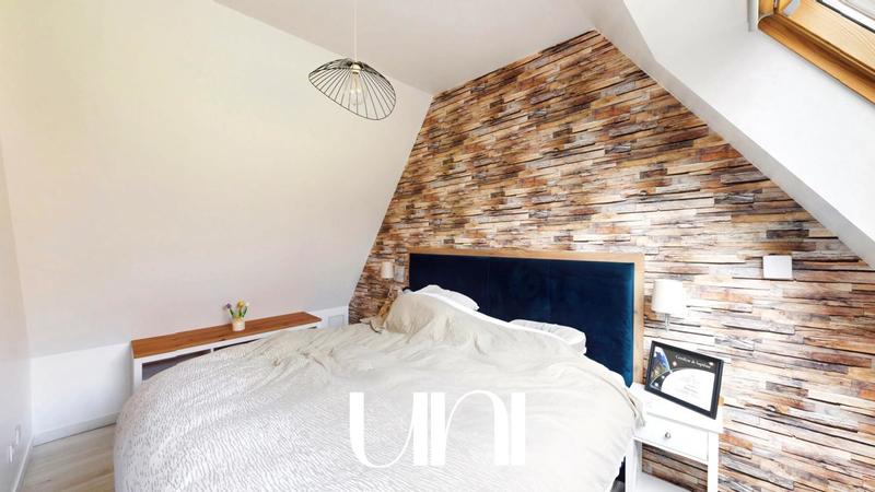 Maison - 226 m² - 7 pièces