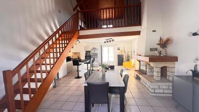 Maison - 105 m² - 4 pièces