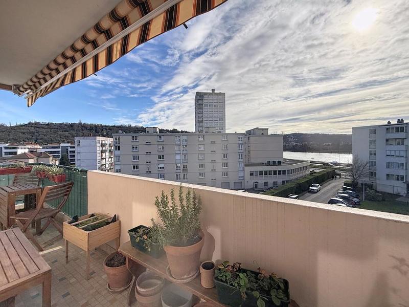 Appartement - 86 m² - 4 pièces