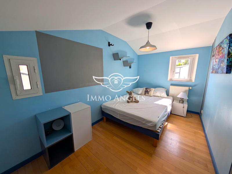 Villa - 133 m² - 8 pièces