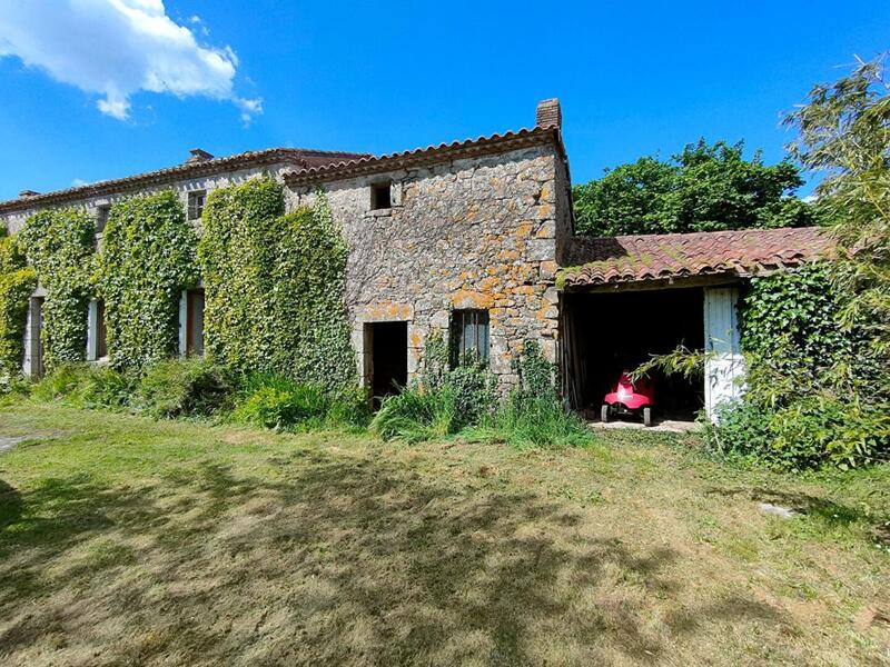 Maison - 95 m² - 6 pièces