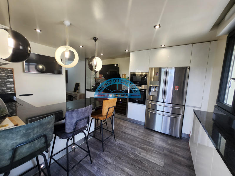 Appartement - 98 m² - 3 pièces