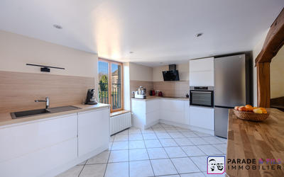 Maison ancienne - 200 m² - 8 pièces