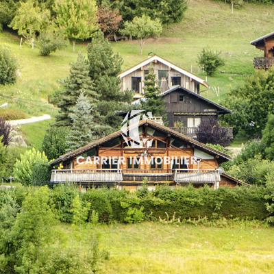 Propriété - 250 m² - 10 pièces