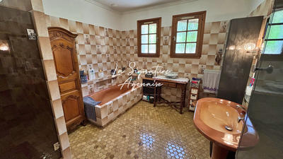 Maison - 140 m² - 5 pièces