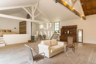 Maison - 220 m² - 3 pièces