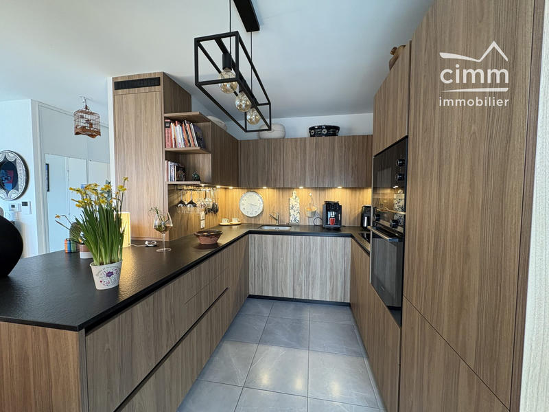 Appartement - 92 m² - 4 pièces