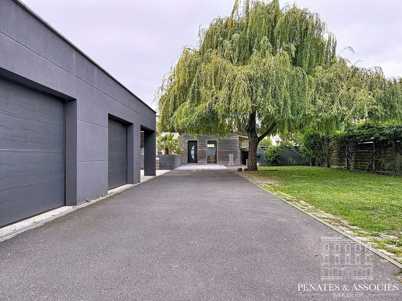 Maison - 175 m² - 6 pièces