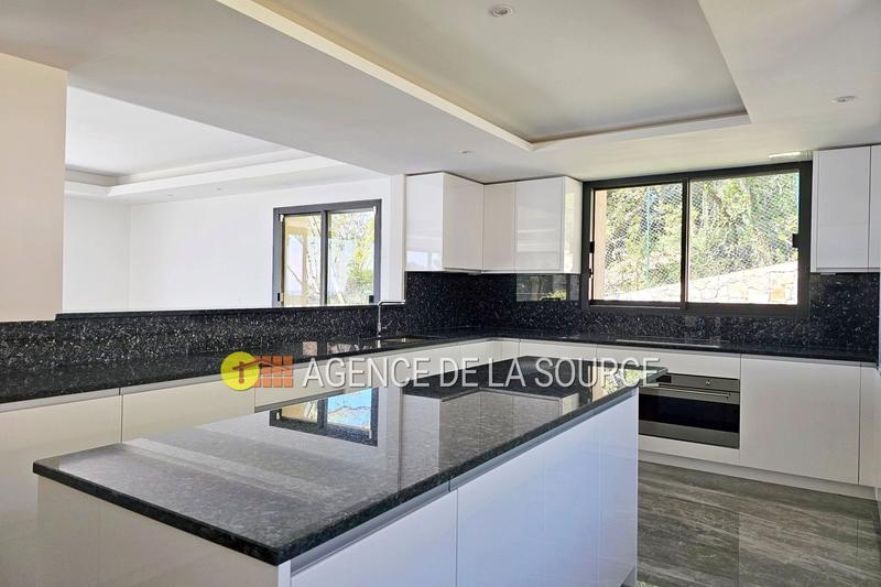 Villa - 390 m² - 10 pièces