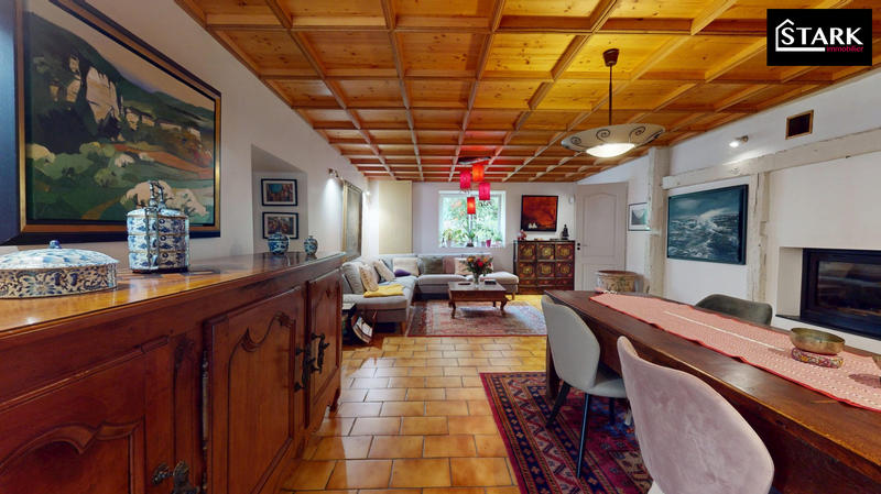 Maison - 177 m² - 7 pièces