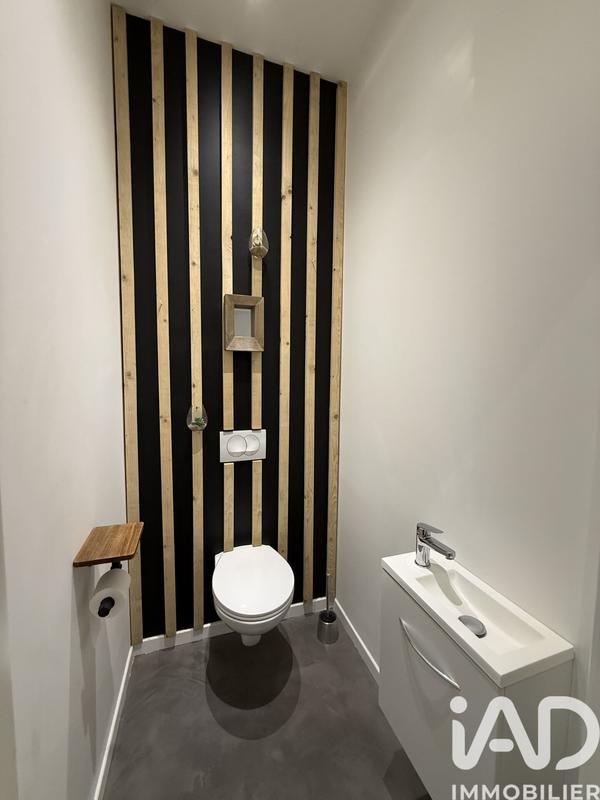 Loft - 95 m² - 4 pièces