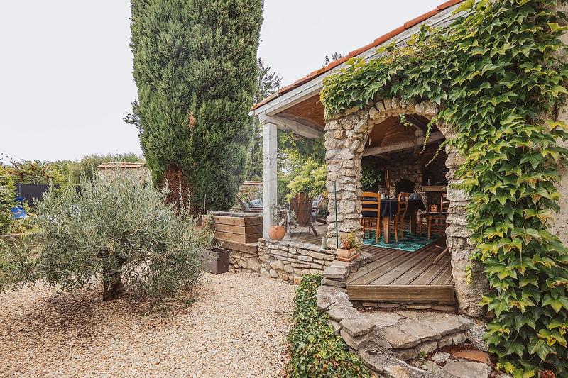 Demeure - 153 m² - 5 pièces