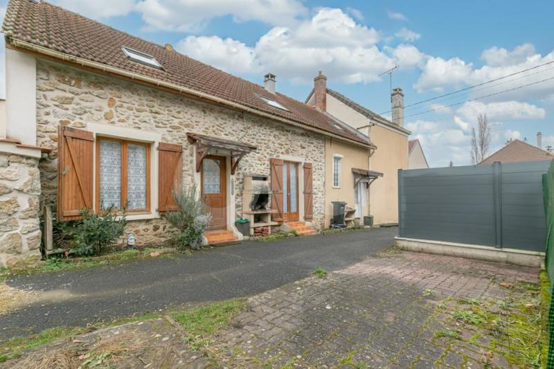 Maison - 95 m² - 4 pièces