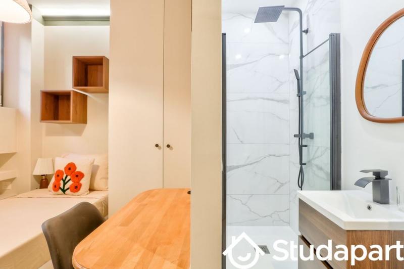 Chambre - 13 m² - 1 pièce