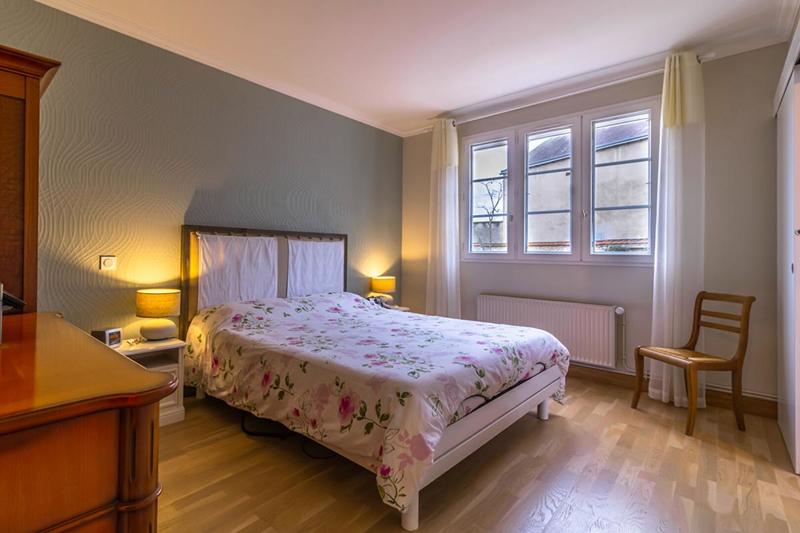 Maison - 190 m² - 8 pièces