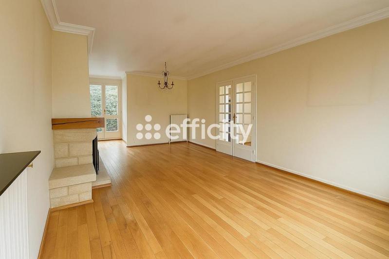 Maison - 112 m² - 6 pièces