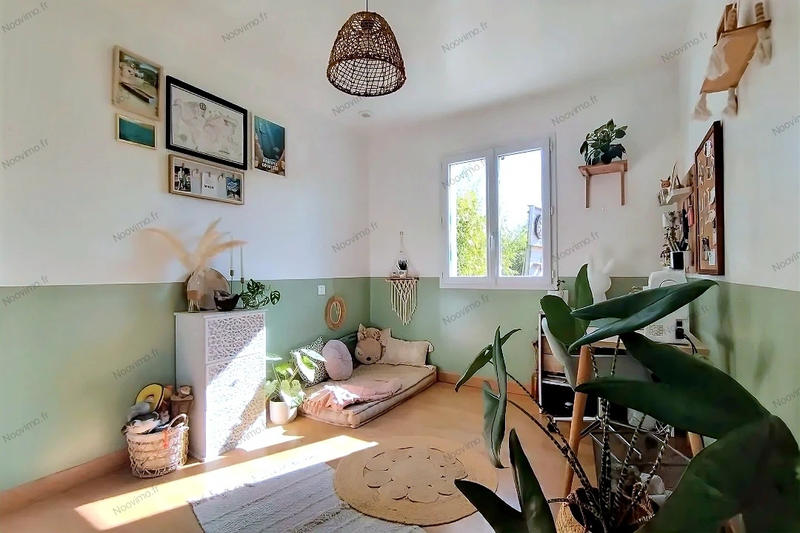 Maison - 110 m² - 4 pièces