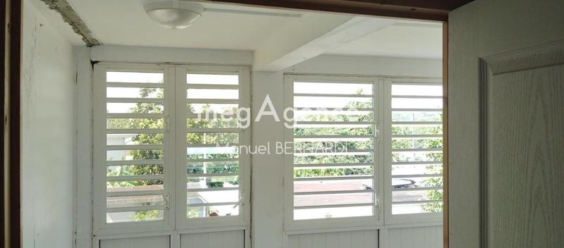 Local commercial - 72 m² - 6 pièces