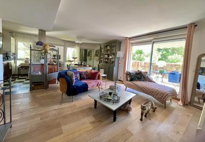 Appartement - 94 m² - 4 pièces