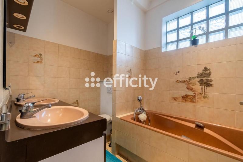 Maison - 115 m² - 5 pièces