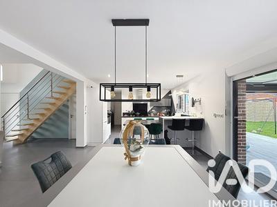 Maison - 145 m² - 6 pièces