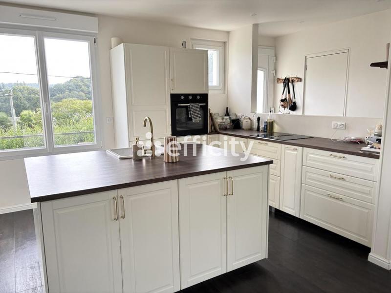 Maison - 123 m² - 4 pièces