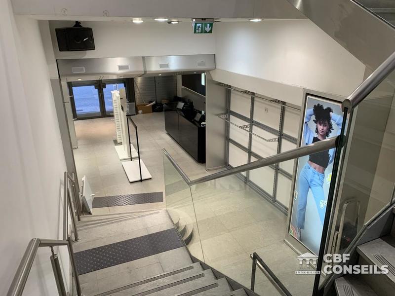 Local commercial - 186 m²