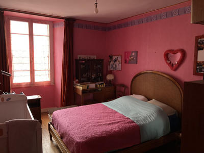 Maison - 180 m² - 7 pièces