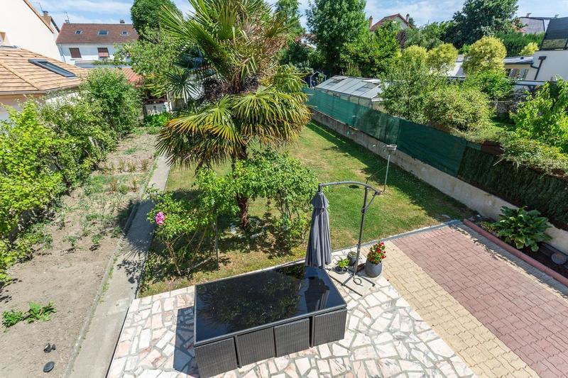 Maison - 191 m² - 9 pièces