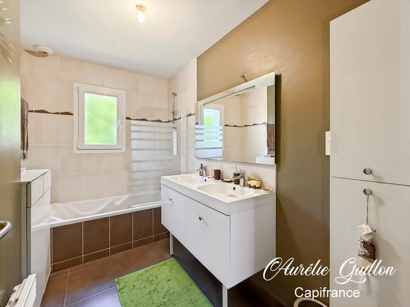 Maison - 109 m² - 6 pièces