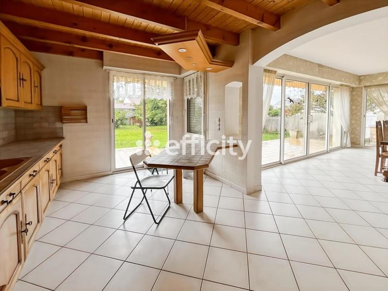 Pavillon - 150 m² - 5 pièces