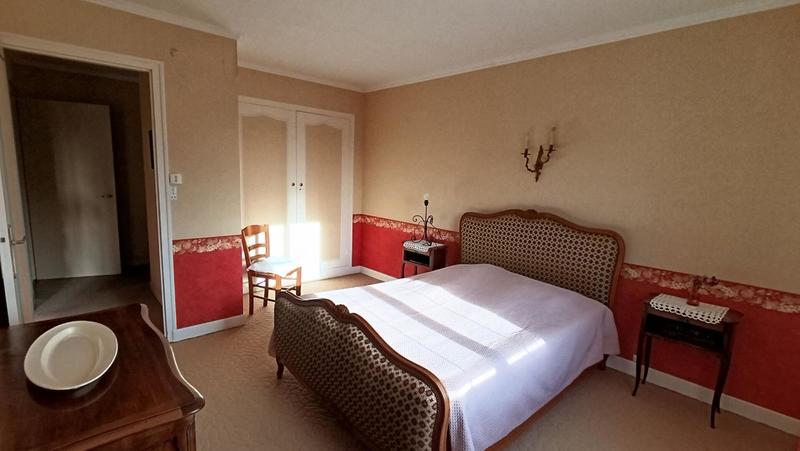 Maison - 161 m² - 7 pièces