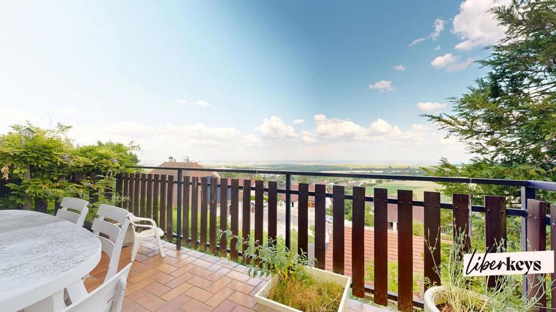 Maison - 101 m² - 5 pièces