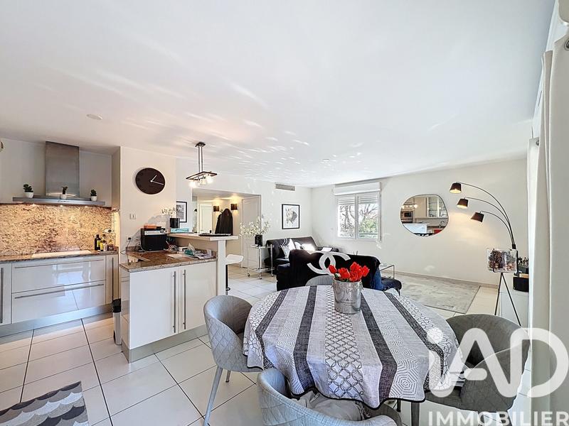 Appartement - 70 m² - 3 pièces