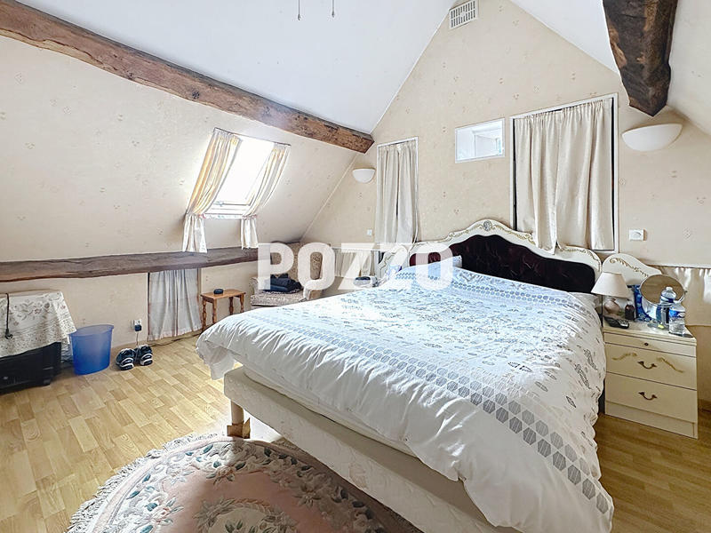 Maison - 322 m² - 16 pièces