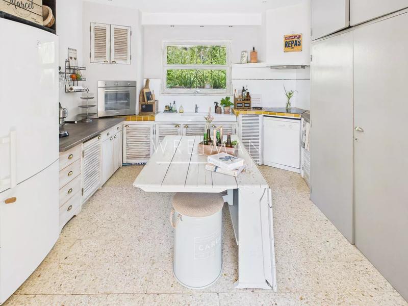 Villa - 177 m² - 7 pièces