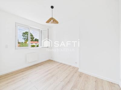 Maison - 98 m² - 5 pièces