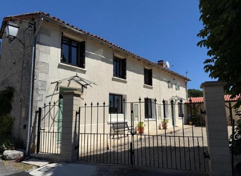 Maison - 170 m² - 5 pièces