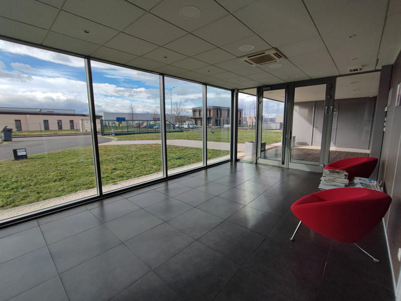 Local commercial - 1 537 m²