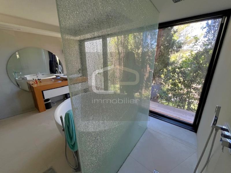 Maison d'architecte - 200 m² - 6 pièces