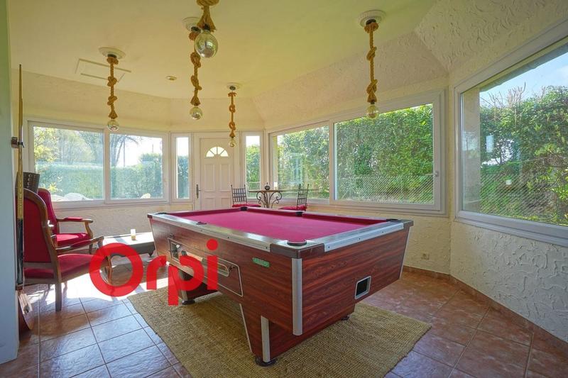 Maison - 185 m² - 5 pièces