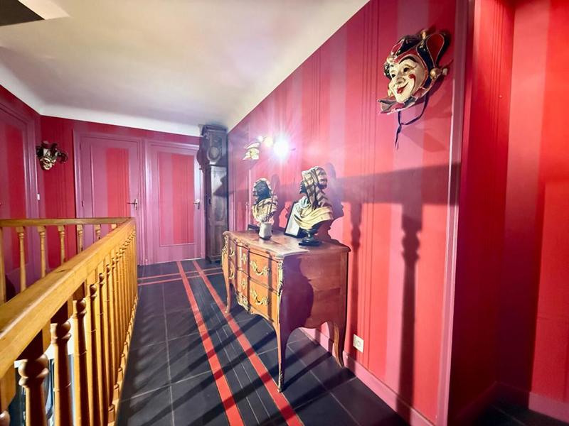 Maison - 198 m² - 6 pièces