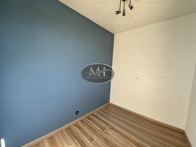 Maison - 99 m² - 5 pièces