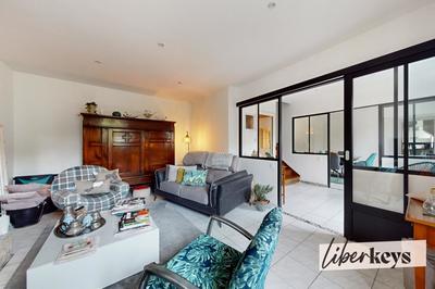 Maison - 126 m² - 7 pièces