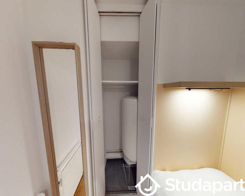 Chambre - 75 m² - 1 pièce