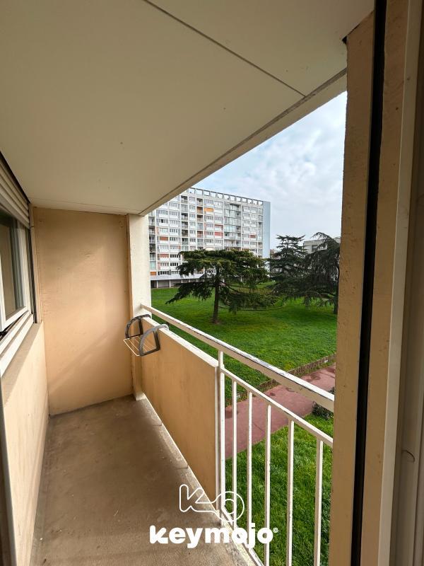 Chambre - 93 m² - 4 pièces