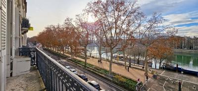 Appartement - 184 m² - 6 pièces