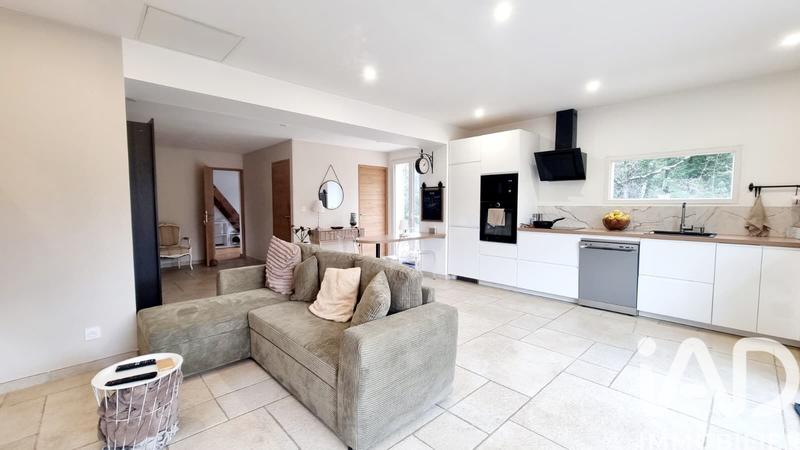 Maison - 115 m² - 4 pièces